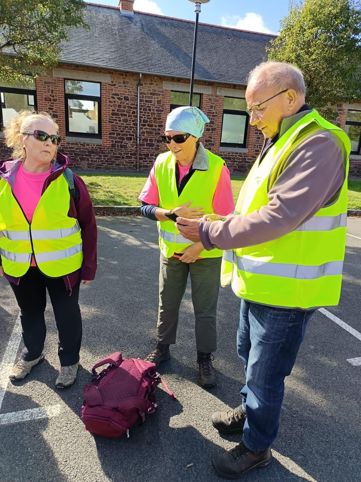 Bénévoles signaleurs de la marche rose